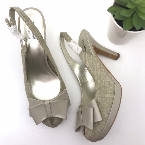 “COACH & FOUR” Kaiea Bow Sling Back Peep Toe - Picture 1 of 11